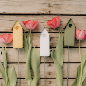 Házikó beszúró kerti dísz (fehér)